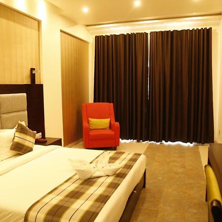 Silver Estate Resort Tikamgarh Esterno foto