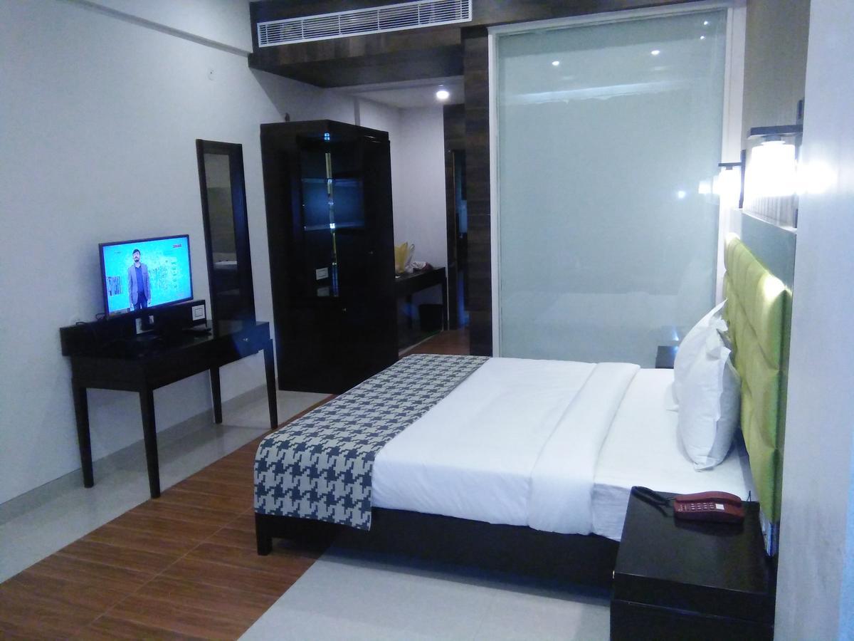 Silver Estate Resort Tikamgarh Esterno foto