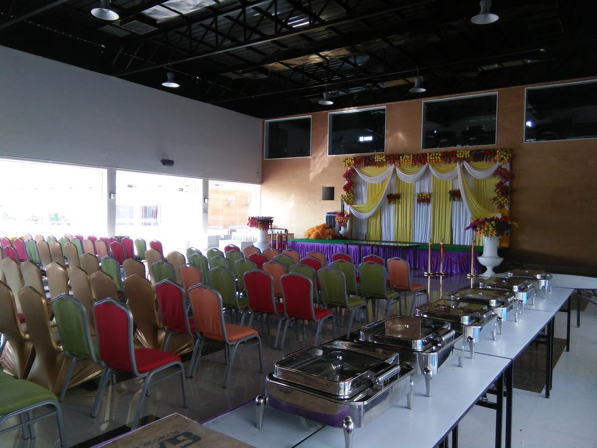 Silver Estate Resort Tikamgarh Esterno foto