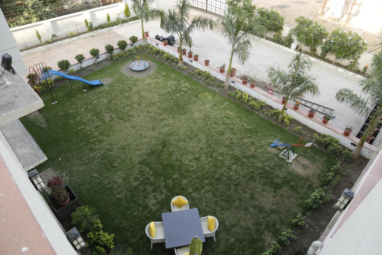 Silver Estate Resort Tikamgarh Esterno foto